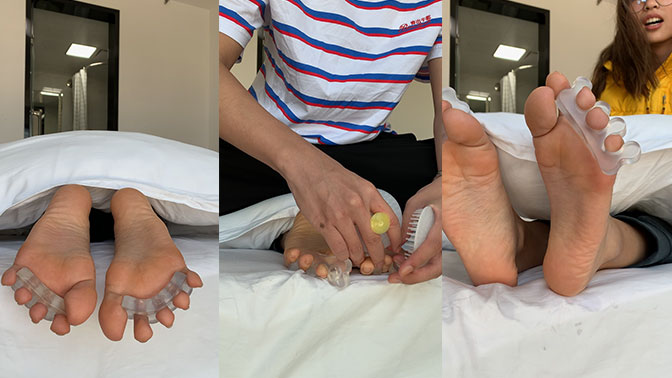 挠眼镜师妹脚丫痒